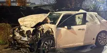 Frontale tra due auto a Roma, tre morti e un ferito grave