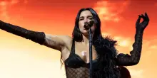 Dua Lipa canta 'I Don't Want to Miss a Thing' degli Aerosmith a Boston