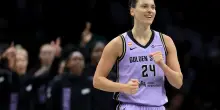 Zandalasini non si ferma pi&ugrave;: a New York vittoria e prestazione da 20 punti. VIDEO
