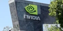 Nvidia, ricavi oltre attese ma stime su terzo trimestre non convincono