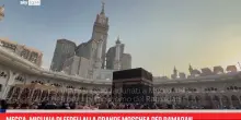 Mecca, migliaia di fedeli alla Grande Moschea per Ramadan