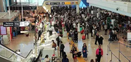 Sciopero trasporto aereo, rinvio al 26 febbraio dopo la precettazione