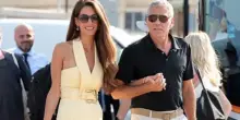 Mostra del Cinema di Venezia, l'arrivo di George e Amal Clooney. VIDEO