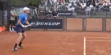 Sinner, il warm-up aspettando la finale di Roma contro Ruud. VIDEO