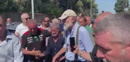 Roma, Gianni Alemanno ha lasciato il carcere di Rebibbia