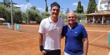 Federer no stop: gioca a tennis a Taormina