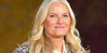Norvegia, la regina Mette-Marit ricoverata in ospedale dopo trapianto