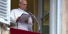 Papa all'Angelus: 'Si abbia coraggio per dialogo e pace'