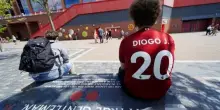 Diogo Jota, il tributo del Liverpool ad Anfield LIVE