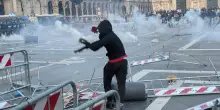 Da Milano a Torino, video degli scontri di sabato nelle citt&agrave; italiane