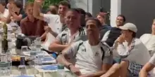 Il Como pesca il Barcellona: la reazione di Fabregas. VIDEO