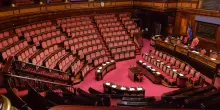 Fine vita, stop maggioranza a ddl Bazoli. Testo torna in Commissione