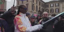 Olimpiadi invernali 2026, Snoop Dogg tedoforo a Gallarate