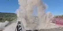 Orte, demolite con esplosivo 13 campate del viadotto Tevere