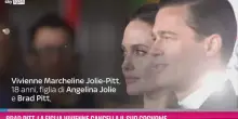Brad Pitt, la figlia Vivienne cancella il suo cognome