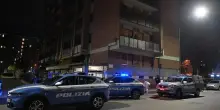 Torino, uomo trovato morto in strada con una ferita al collo