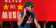 Lamine Yamal a ritmo di musica: ingresso da star sul palco