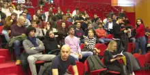 Neolaureati, no a stipendi a bassi e meno donne in Stem