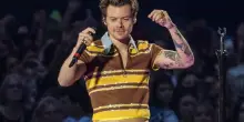Harry Styles, testo e significato di Dance No More da oggi in radio