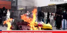 Francia, studenti in piazza contro il degrado delle scuole