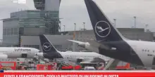 Francoforte, cede il carrello di un Boeing