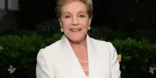 Julie Andrews, addio alle scene dopo 80 anni di carriera