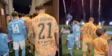 VIDEO. Palermo Melbourne-City, ingresso da brividi in Australia con &lsquo;Io che amo solo te&rsquo;
