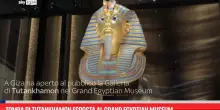 Tomba di Tutankhamon esposta al Grand Egyptian Museum