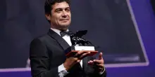 Scamarcio miglior attore Orizzonti per 'I figli della scimmia'