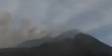 Eruzione dell'Etna, all'aeroporto Catania arrivi sospesi fino alle 16