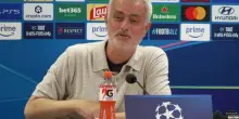 Mou interrompe la domanda: 'Occhio ai tassisti, molti sono laziali...' VIDEO