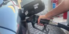 Carburanti, scende sconto governo. Eni mette tetto ai prezzi