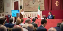 Pensioni, le donne ricevono assegni 25% pi&ugrave; bassi rispetto agli uomini