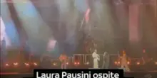Laura Pausini ospite di Achille Lauro ad Assago