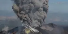 Etna, ancora esplosioni e colate: aeroporto Catania verso normalit&agrave;