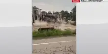 India, edificio crolla a Madhopur a causa dei monsoni
