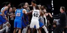 Momenti di tensione a San Antonio: si sfiora la rissa tra Spurs e Thunder. VIDEO