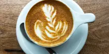 Caff&egrave; ed effetti sul sonno, quante ore prima di dormire si pu&ograve; bere