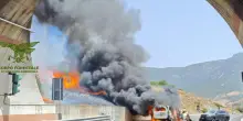 Scontro e auto in fiamme nel Cagliaritano, due morti e diversi feriti