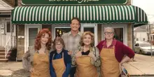 Nonnas, il cast del film Netflix con Susan Sarandon