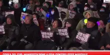 Corea del Sud, manifestazione a Seul contro legge marziale