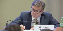 Conti pubblici, opposizioni: il governo ha fallito. Schlein accusa Meloni di provocare Mattarella