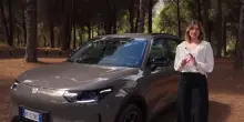 Nuova Leapmotor B03X, autonomia fino a 382 km