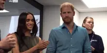 Harry e Meghan in Australia tra glamour e proteste