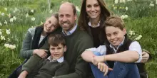 Kate, William e i figli augurano buon Natale: la foto sui social