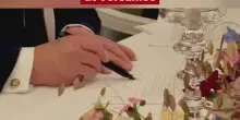 Trump firma il trattato di pace con l'Iran