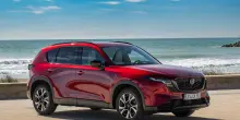 Mazda CX-5 2026, prezzo e allestimenti: in Italia da 35.900 euro