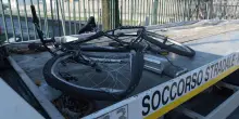 Scontro tra moto e bici nel Milanese: morto un 66enne, grave un 74enne