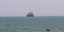 Iran: 'Stretto di Hormuz rimarr&agrave; chiuso senza condizioni'