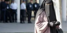 Austria, vietato velo islamico nelle scuole per le ragazze under 14
